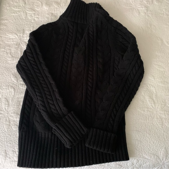 Banana Republic Black Cable Knit Cardigan - Picture 2 of 3